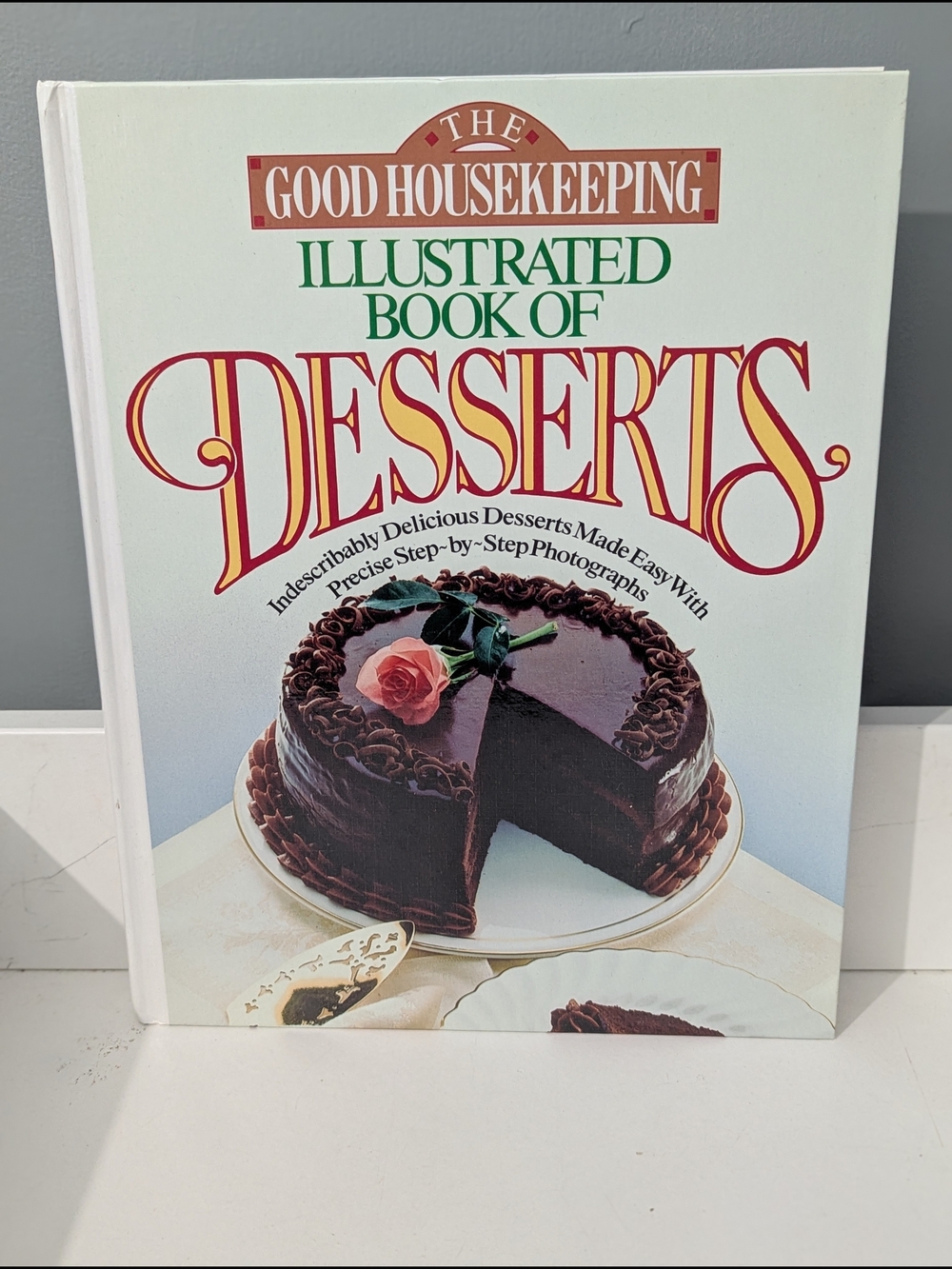 4/$10📚 The Good Housekeeping Illustrated Book of Desserts Vintage